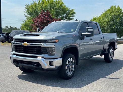 Used 2024 Chevrolet Silverado 2500 LT w/ All Star Edition AWD/4WD image 7
