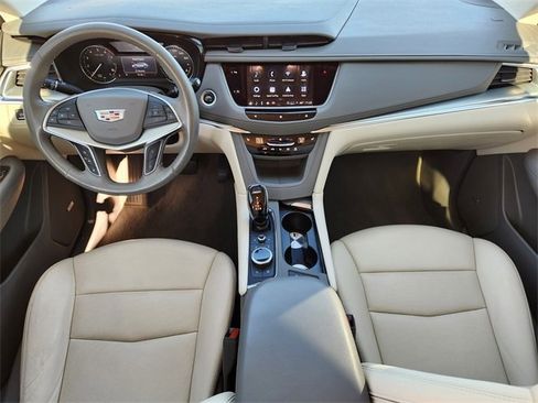 Used 2021 Cadillac XT5 Premium Luxury image 28