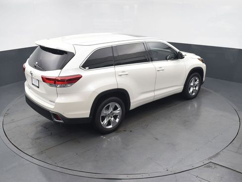 Used 2018 Toyota Highlander Limited image 47