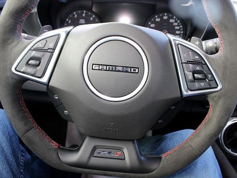 Used 2022 Chevrolet Camaro ZL1 image 26