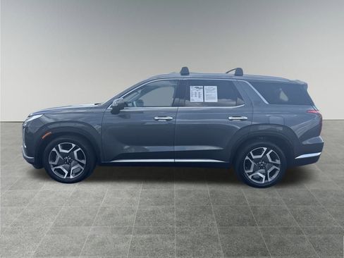 Used 2023 Hyundai Palisade Limited image 2