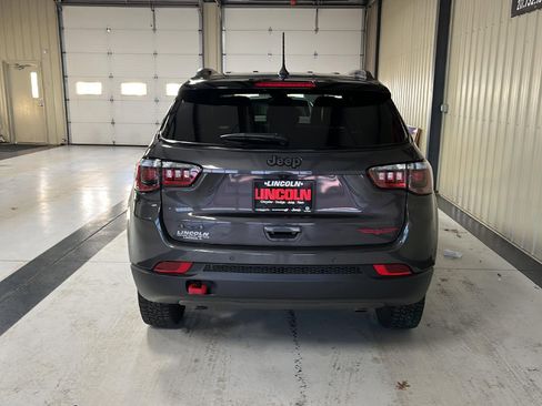 Used 2024 Jeep Compass Trailhawk image 8