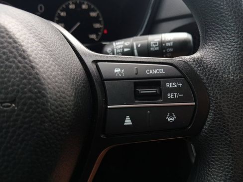 Used 2025 Honda CR-V EX image 17