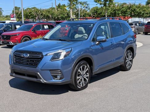 Used 2023 Subaru Forester Limited AWD/4WD image 7