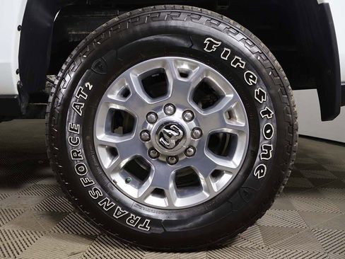 Used 2024 RAM 2500 Laramie AWD/4WD image 18