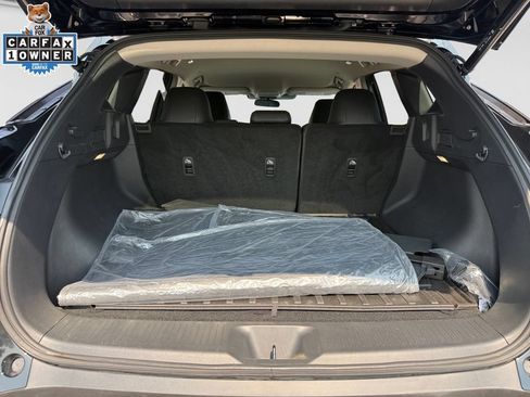 Certified 2025 Nissan Murano SV w/ Cargo Package AWD/4WD image 18