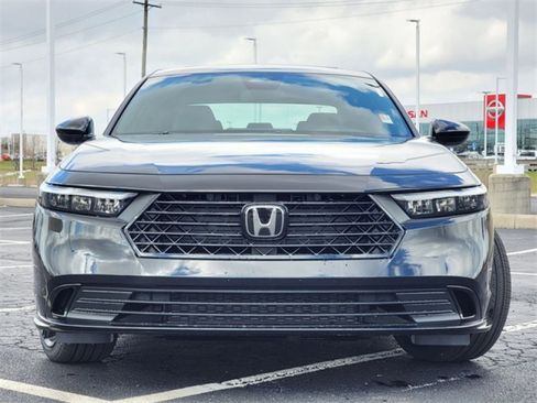 Used 2023 Honda Accord Sport image 2