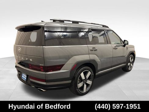 Used 2024 Hyundai Santa Fe Limited AWD/4WD image 5