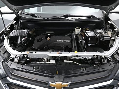 Used 2018 Chevrolet Equinox LT image 34