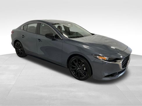 Used 2024 MAZDA MAZDA3 s image 3
