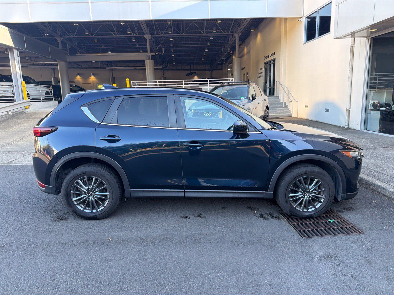 Used 2021 MAZDA CX-5 Touring AWD/4WD image 5