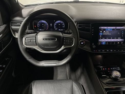 Used 2024 Jeep Wagoneer Series II AWD/4WD image 11