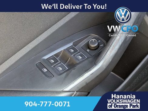 Certified 2024 Volkswagen Jetta SE FWD image 21