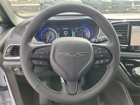 New 2026 Chrysler Pacifica Limited w/ S Appearance Package image 21