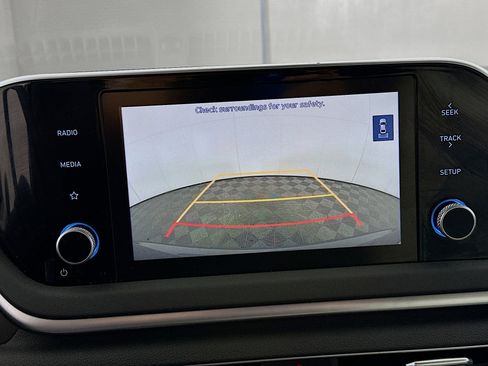 Used 2023 Hyundai Sonata SE w/ Cargo Package image 22