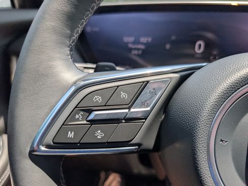 Certified 2025 Buick Envision Avenir AWD/4WD image 25