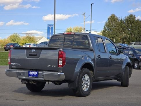 Used 2019 Nissan Frontier SV image 13