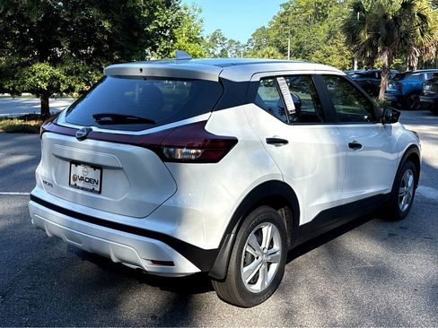 New 2025 Nissan Kicks Play S FWD image 25