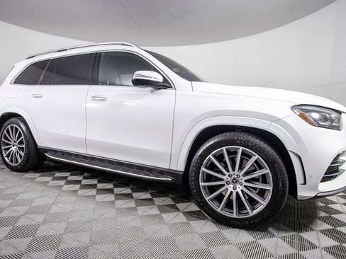 Used 2023 Mercedes-Benz GLS 450 4MATIC image 3