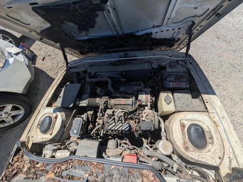 Used 1988 Buick Le Sabre Custom FWD image 38
