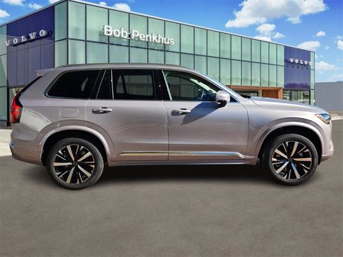 New 2026 Volvo XC90 B5 Core w/ Protection Package image 28