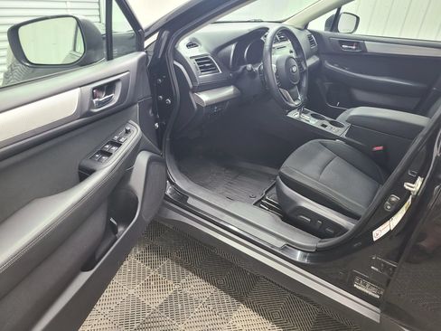Used 2018 Subaru Outback 2.5i Premium AWD/4WD image 20