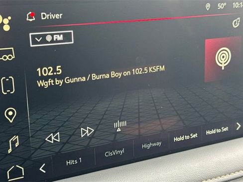 Used 2023 GMC Yukon XL AT4 image 27