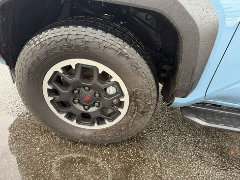 Used 2025 Toyota 4Runner TRD Off-Road image 10