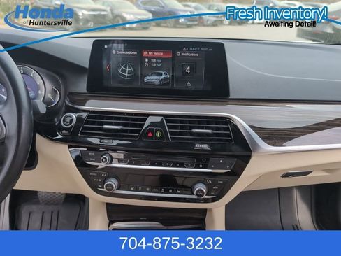 Used 2019 BMW 530i w/ Convenience Package image 17