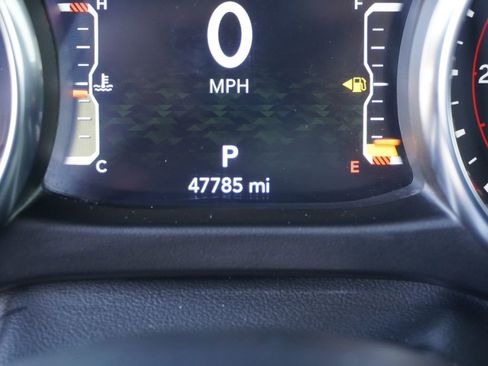 Used 2022 Jeep Gladiator Mojave w/ Cold Weather Group AWD/4WD image 20