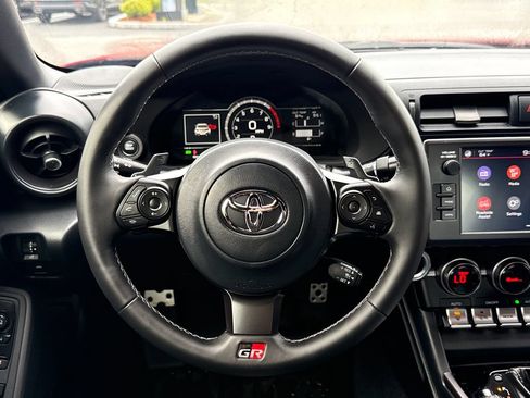 Used 2024 Toyota GR86 Premium RWD image 16