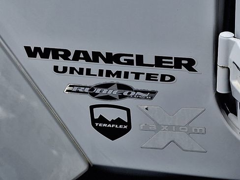 Used 2014 Jeep Wrangler Unlimited Sahara AWD/4WD image 30