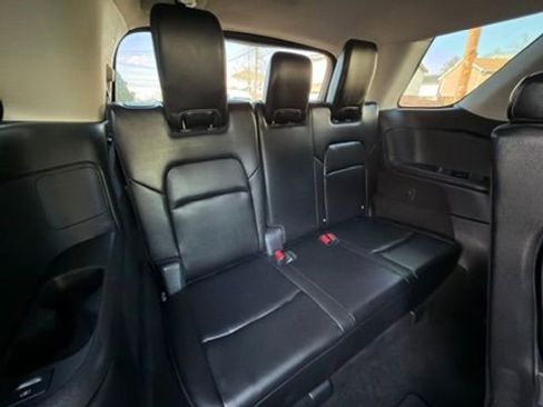 Used 2024 Nissan Pathfinder SL AWD/4WD image 27