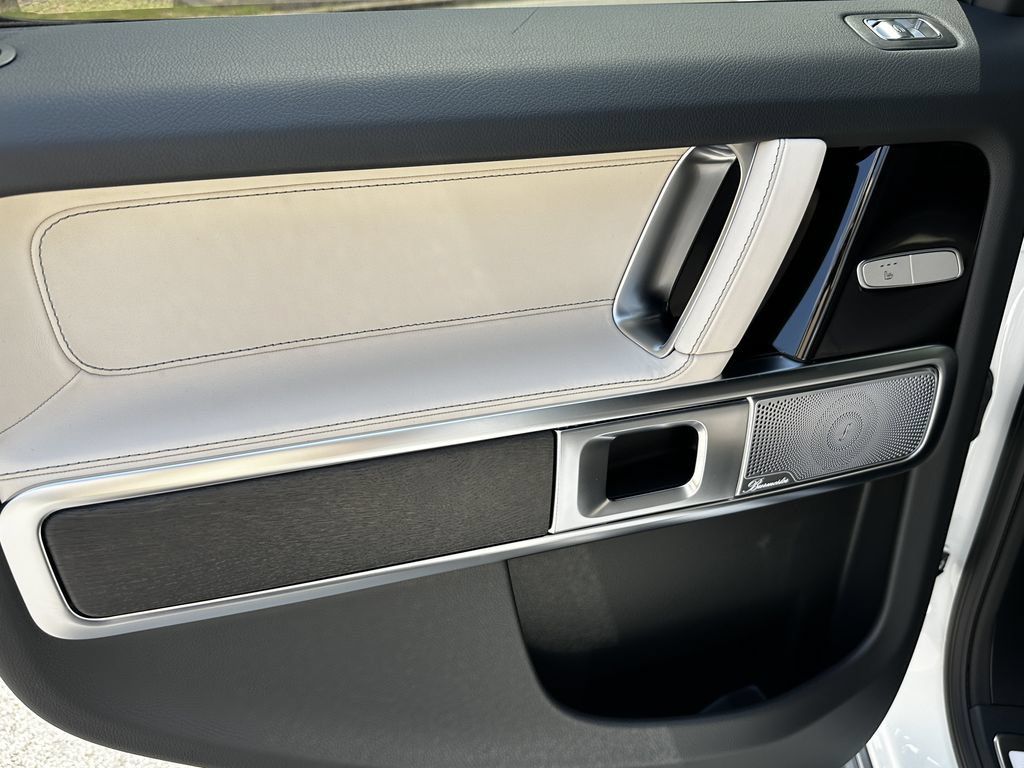 New 2027 Mercedes-Benz G 580 e image 25