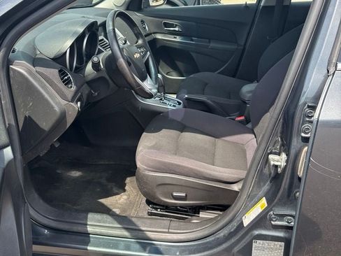 Used 2013 Chevrolet Cruze LT FWD image 12