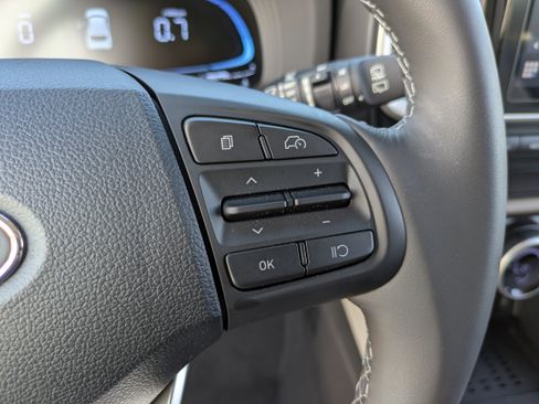 Certified 2026 Hyundai Venue SEL image 29