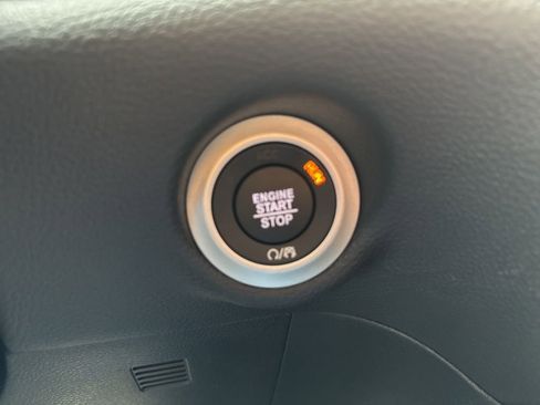 New 2026 Chrysler Pacifica Limited image 67