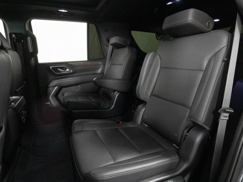 Used 2022 Chevrolet Tahoe Z71 w/ Z71 Off-Road Package image 13