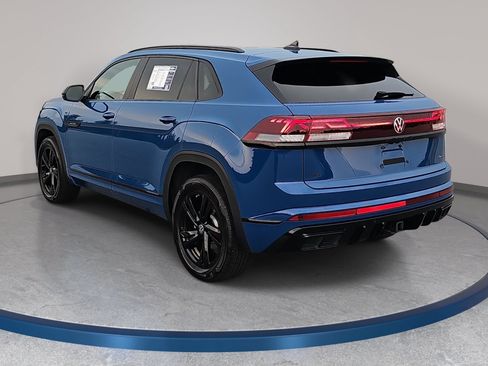 Used 2025 Volkswagen Atlas Cross Sport SEL R-Line AWD/4WD image 7