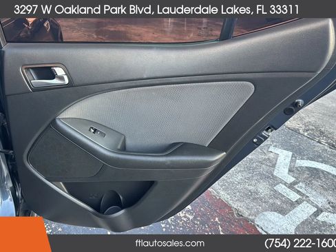 Used 2015 Kia Optima LX FWD image 33