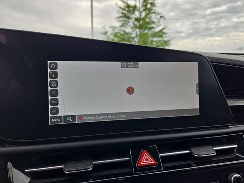 Certified 2023 Kia Niro EX Touring FWD image 29