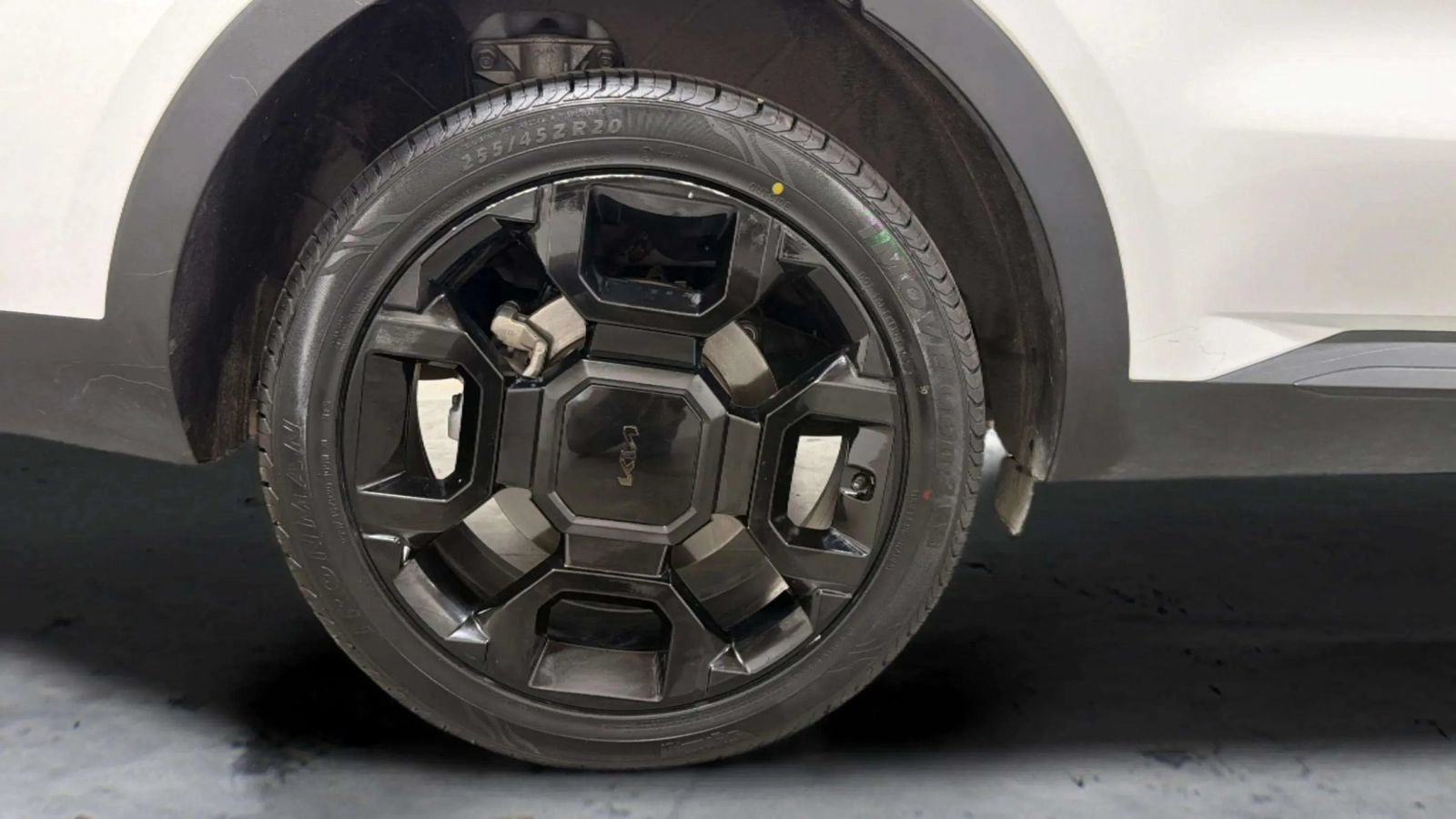 Used 2025 Kia Sorento SX AWD/4WD image 11