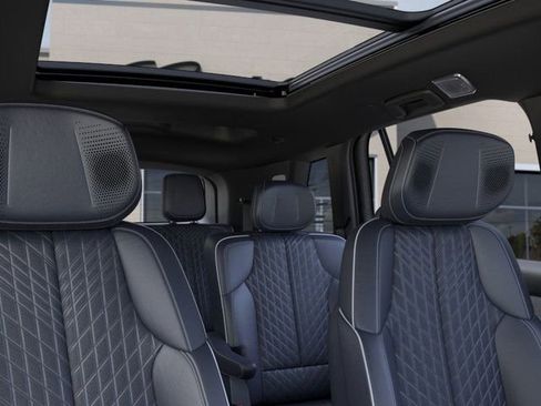 New 2026 Cadillac Vistiq Premium Luxury image 25