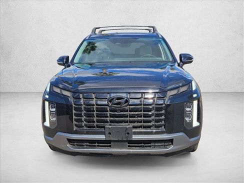 Used 2023 Hyundai Palisade SEL w/ Premium Package image 2