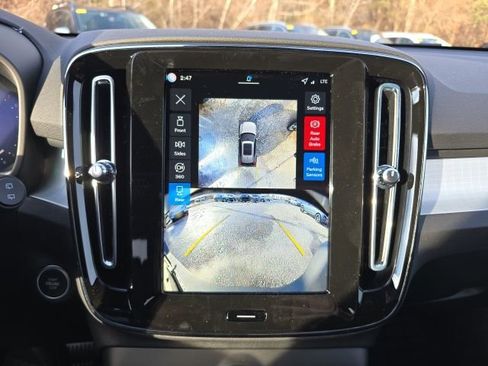 New 2026 Volvo XC40 B5 Ultra w/ Climate Package image 30