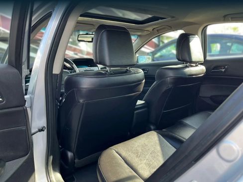 Used 2013 Acura ILX w/ Technology Package image 9