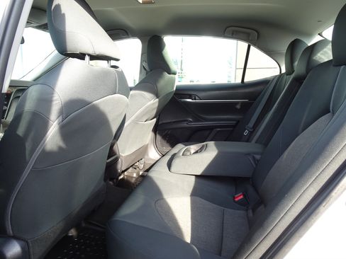 Used 2021 Toyota Camry LE image 13