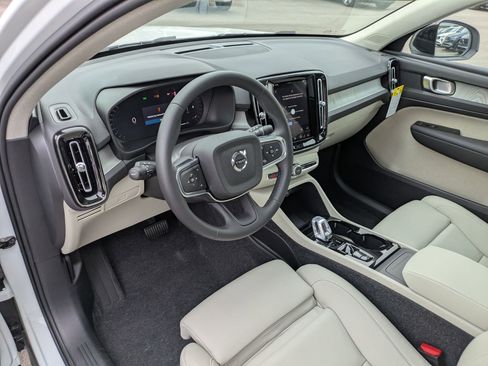 New 2026 Volvo XC40 B5 Plus w/ Protection Package Premier image 12