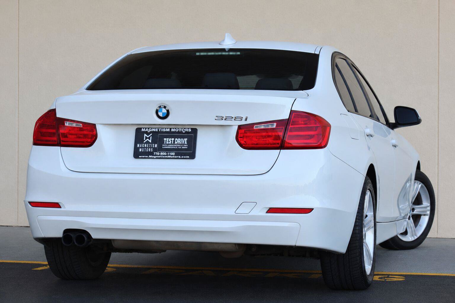 Used 2015 BMW 328i Sedan RWD image 11