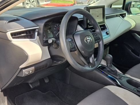 Used 2024 Toyota Corolla LE FWD image 12